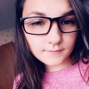 Meet your Posher, Kaitlynn